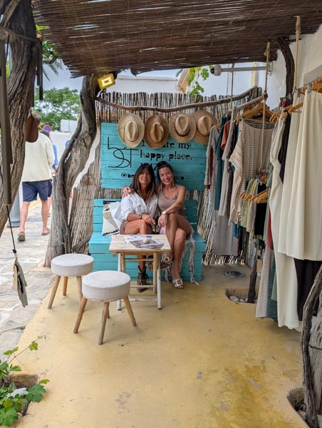 Viajar a Ibiza con las amigas