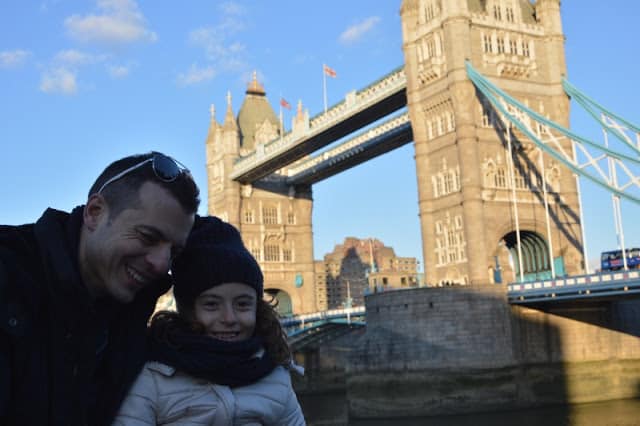 Viajar con niños a Londres: Billetes avión low coast Inglaterra