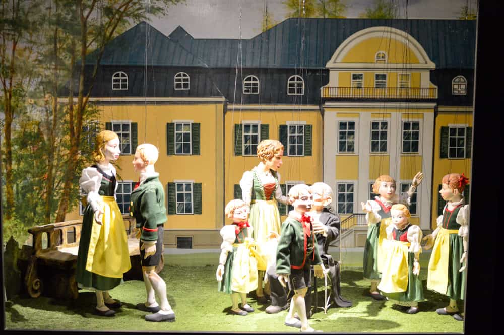 Viajandoconmammi-Viajar-con-niños-Vacaciones-familia-planes-con-niños-Museo-de-las-marionetas-Fortaleza-Hohensalzburg-Salzburgo