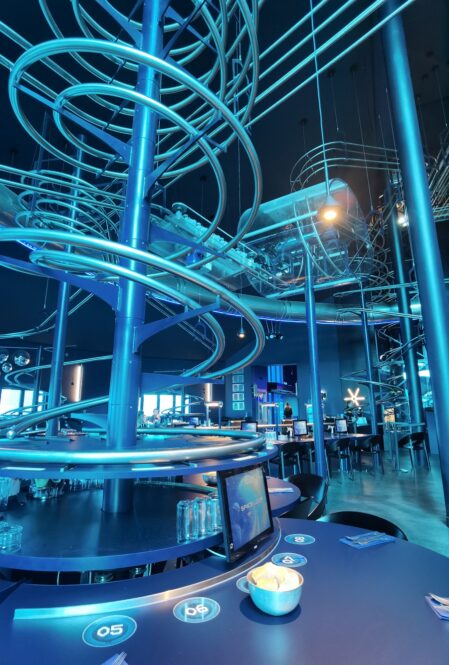 Restaurante-Space-Loop-Futuroscope