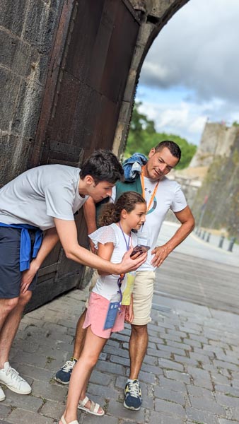 Descubre los 5 Caminos de Santiago por Navarra con la familia Europa