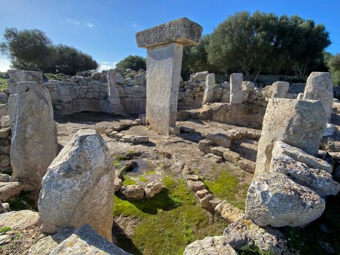 Taula Menorca