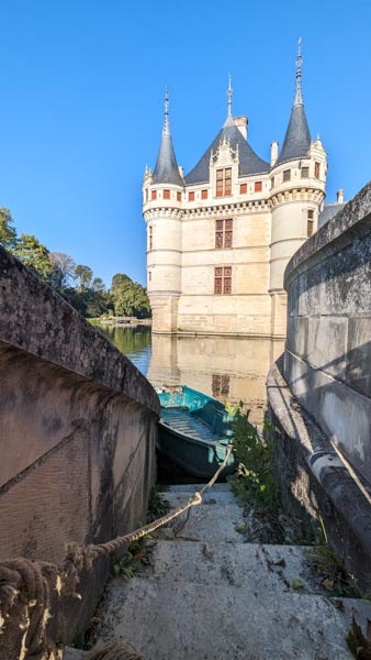 ¿Te imaginas descubrir Los Castillos de Loira en bicicleta? Europa