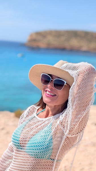 ¿Es importante alquilar coche en Ibiza?. Mi experiencia en autobús y taxi Europa